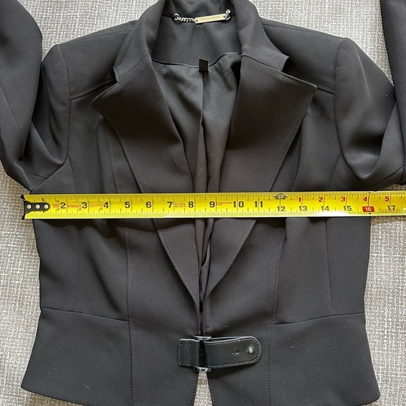 White House black market WHBM black cropped blazer size 0 - Picture 3 of 9